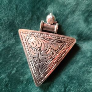Triangle etched leaf floral pattern silver pendant